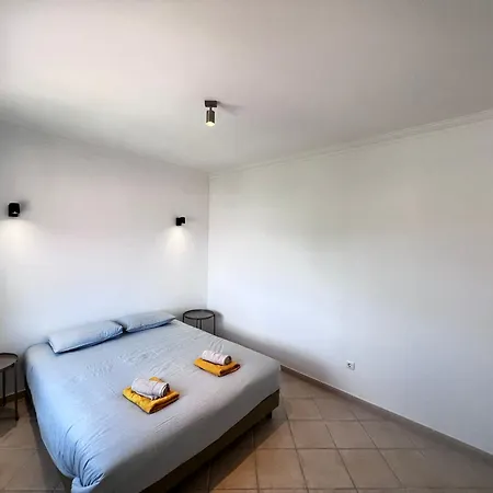 Charming 5 Min From Villa *