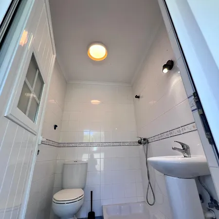 Charming 5 Min From Villa