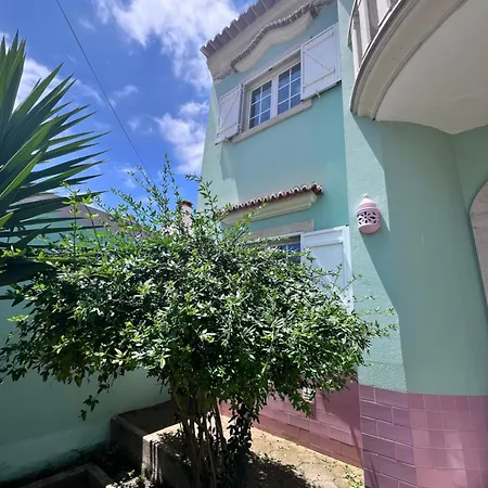 Charming 5 Min From Villa