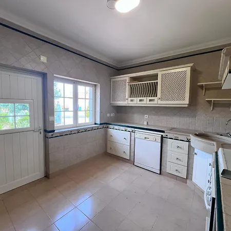 Charming 5 Min From Villa Alfeizerao